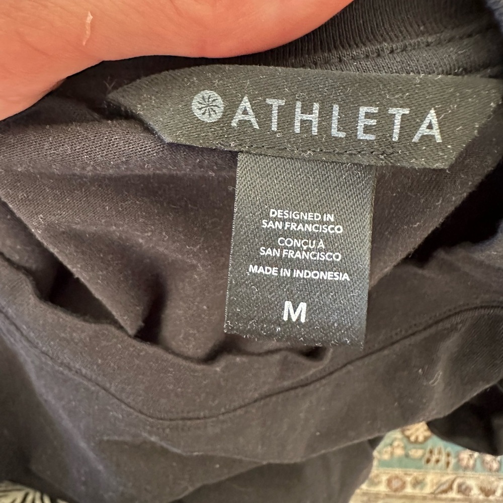 Athleta Black Basic Tee Oversized Classic Woman's M 100% Cotton - Picture 8 of 8